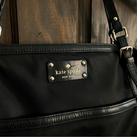 KATE SPADE Nylon Diaper/Travel Tote Bag with detachable strap - Picture 2 of 15